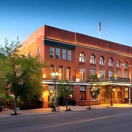 Hotel Jerome, An Auberge Resort Aspen Exterior photo