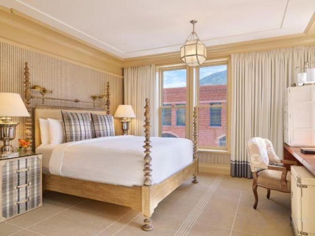 Hotel Jerome, An Auberge Resort Aspen Exterior photo