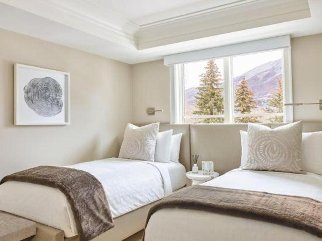 Hotel Jerome, An Auberge Resort Aspen Exterior photo