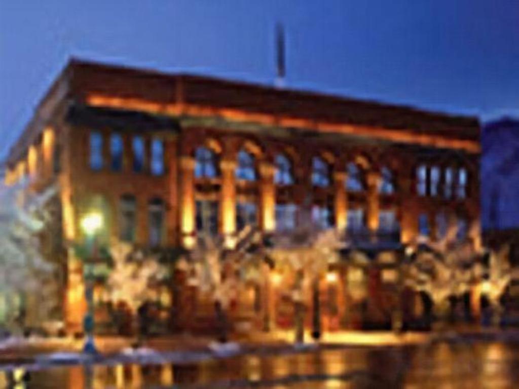 Hotel Jerome, An Auberge Resort Aspen Exterior photo