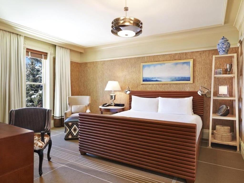 Hotel Jerome, An Auberge Resort Aspen Exterior photo