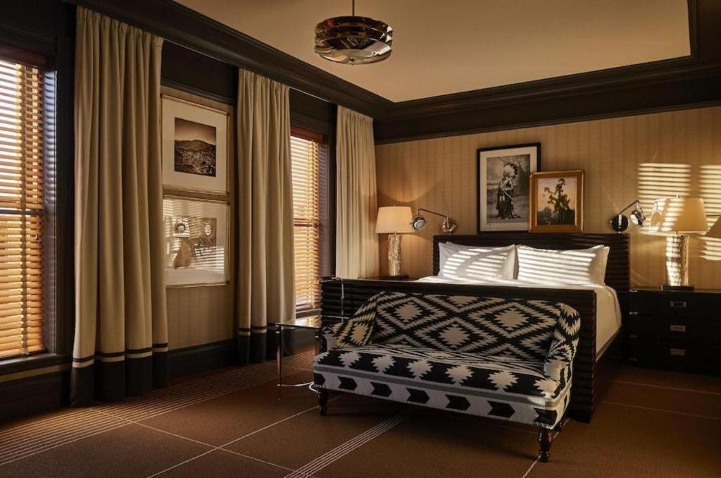 Hotel Jerome, An Auberge Resort Aspen Exterior photo