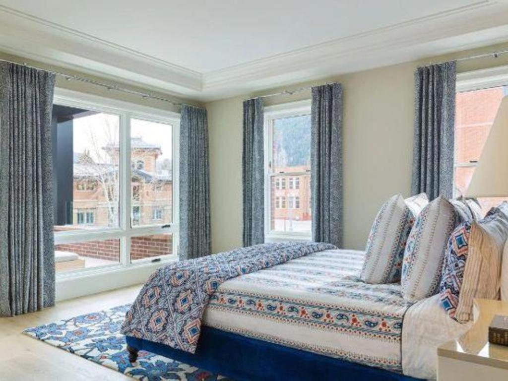 Hotel Jerome, An Auberge Resort Aspen Exterior photo